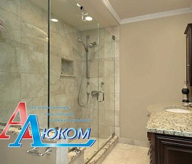 Душевые перегородки из стекла - наши работы