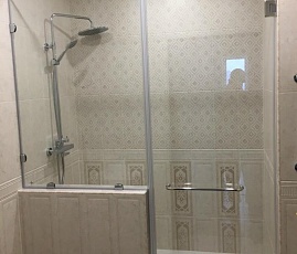 Цельностеклянные перегородки - наши работы